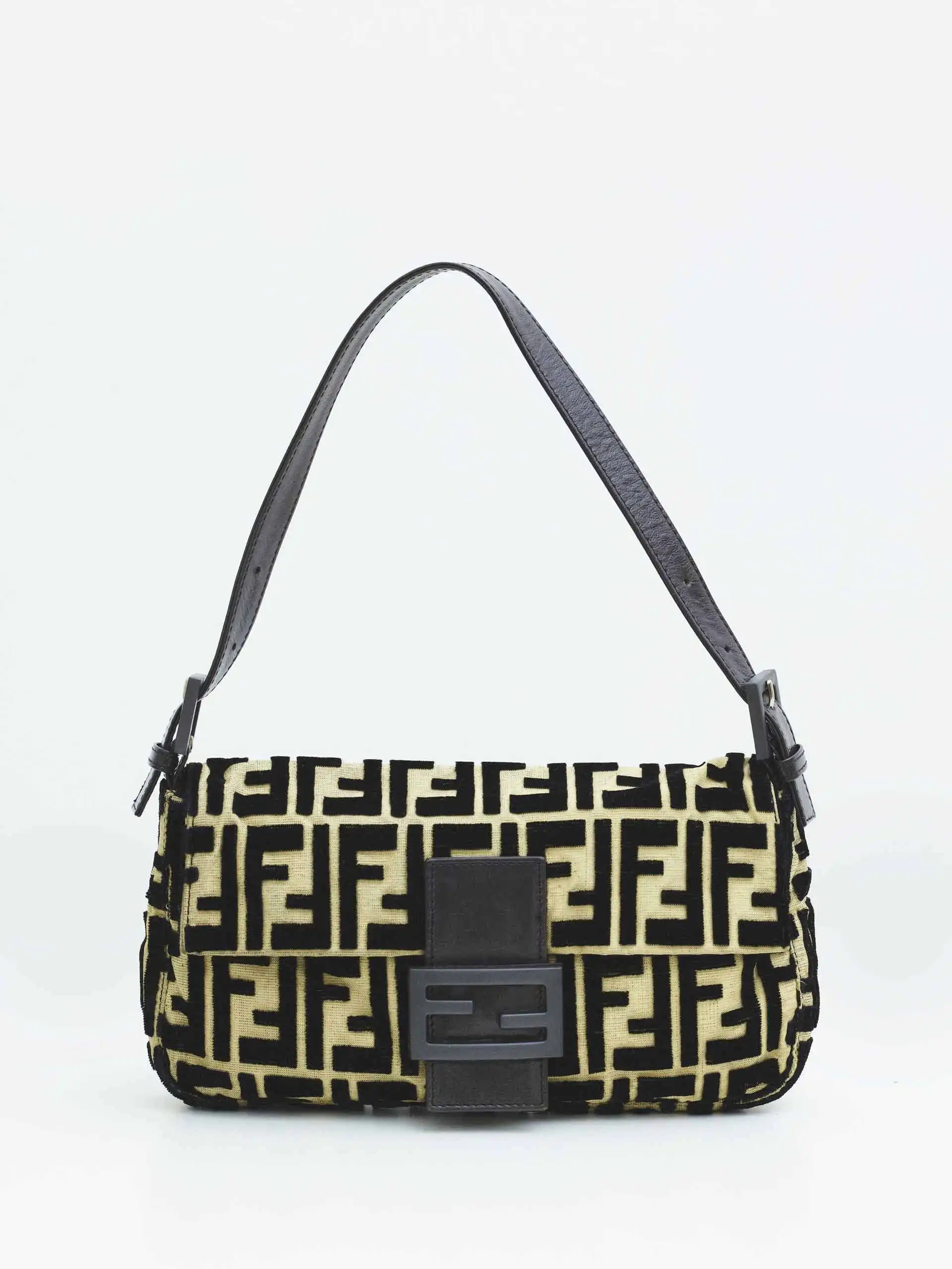 Fendi borsa baguette hotsell